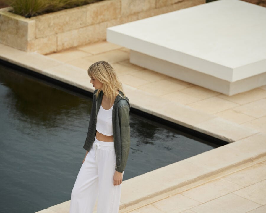 Transit lookbook image 8